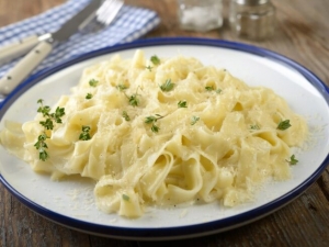 recipe for light alfredo sauce