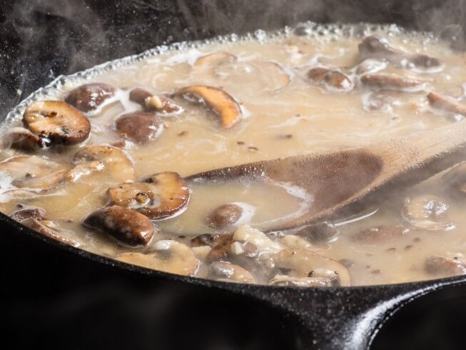 Mushroom And Onion Gravy