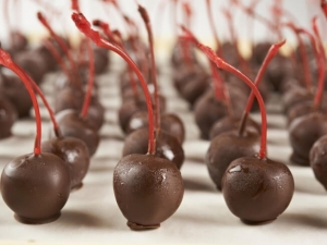recipe for valentine's milk chocolate cherries