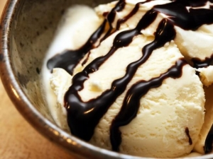 recipe for healthier hot fudge sauce
