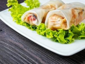 recipe for lobster spring roll with ponzu-ginger dipping sauce