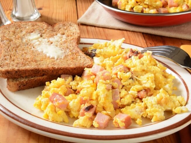 Low-Fat Scrambled Eggs and Ham Recipe | CDKitchen.com