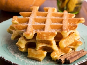 recipe for pumpkin-pecan belgian waffles