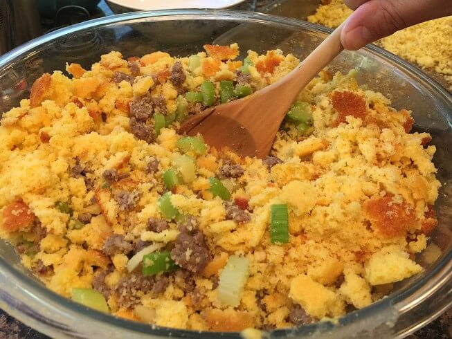 jiffy cornbread dressing with poultry seasoning