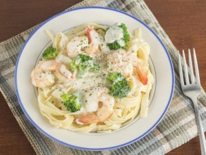 recipe for broccoli shrimp alfredo