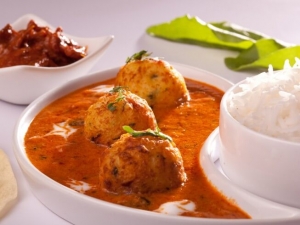 recipe for dum aloo (potato curry)