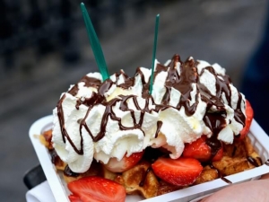 recipe for banana split waffles
