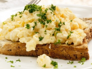 recipe for cream cheese scrambled eggs