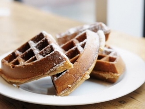 recipe for sourdough gingerbread belgian waffles