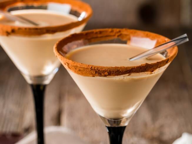 This Homemade Baileys Will Rock Your Holiday Drinks | CDKitchen
