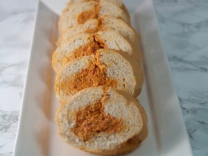recipe for stuffed baguette with sun-dried tomato tapenade