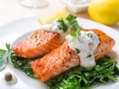Grilled Salmon with Cream Sauce