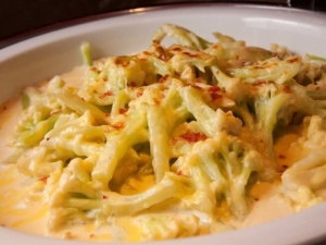 recipe for slow cooker creamy, cheesy, broccoli casserole