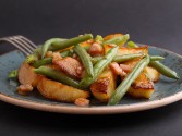 Green Beans With Potatoes and Bacon