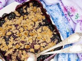 The Easiest Fruit Crisp Ever