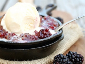 recipe for perfect blackberry crumble