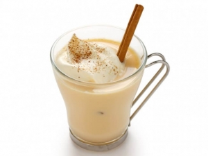 recipe for easy three-ingredient ice cream eggnog