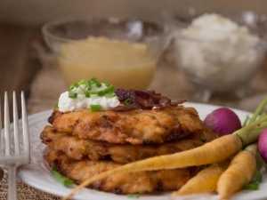 recipe for potato and carrot latkes