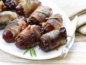 recipe for bacon wrapped almond stuffed dates