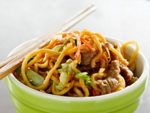 recipe for p.f. chang's china bistro beef lo mein