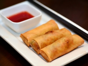 recipe for ground beef egg rolls with thick sweet and sour sauce