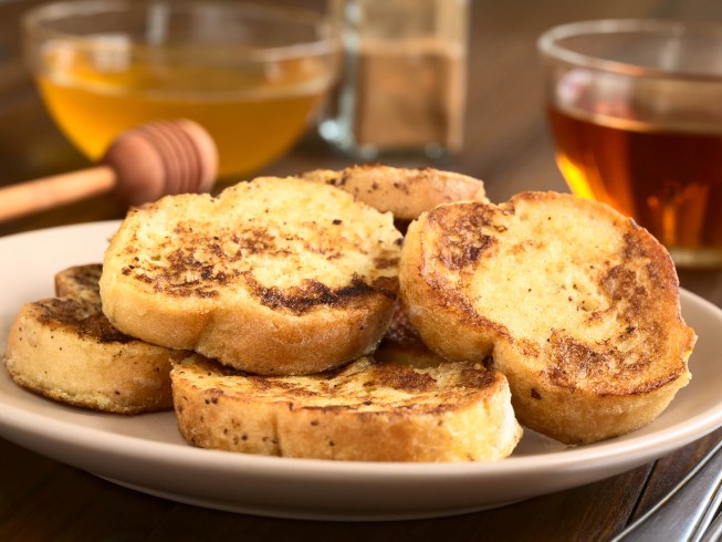 Vanilla Rum Soaked French Toast Recipe Cdkitchen Com