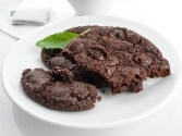 Chocolate Cookies with Gin Raisins Recipe