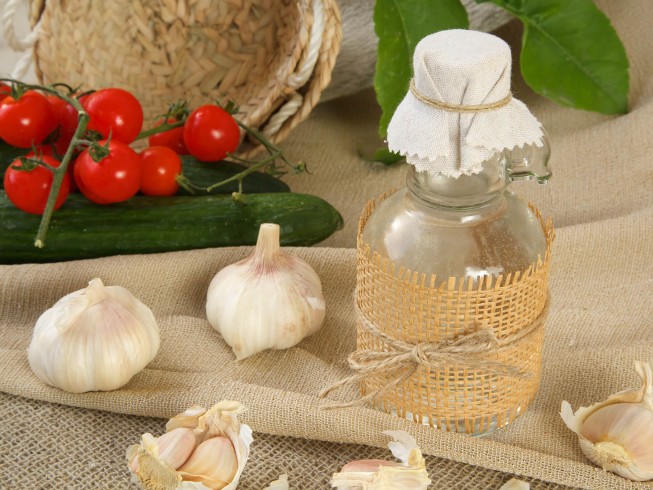 Garlic Vinegar