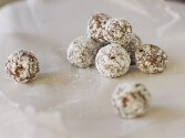 Mocha Pecan Balls