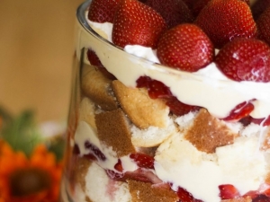 recipe for strawberries on a cloud
