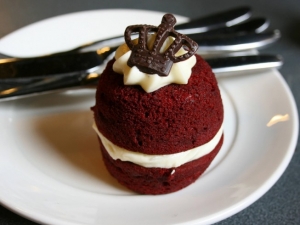 recipe for cream cheese and sour cream frosting