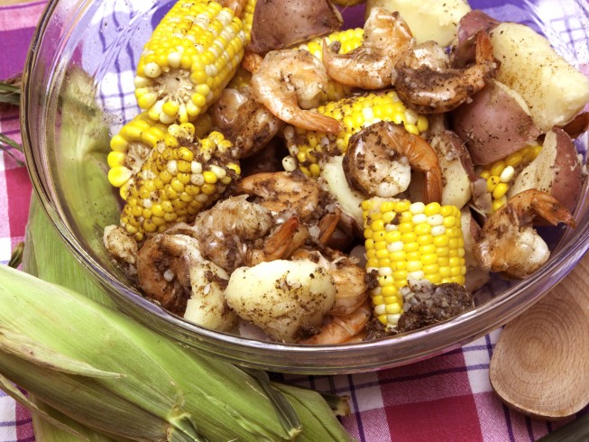 Shrimper's Net Catch - w/ garlic sauce - Picture of Bubba Gump Shrimp Co.,  San Francisco - Tripadvisor