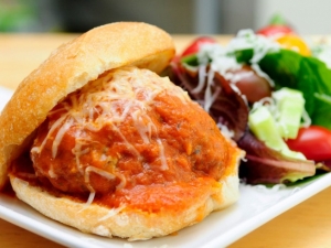 recipe for puttanesca meatball sliders