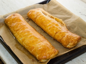recipe for golden peach strudel