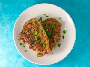 recipe for pork steaks marinated with jalapeno chiles and cilantro