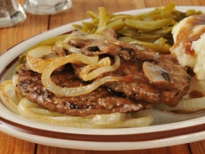 recipe for classic hamburger steak with onions and gravy