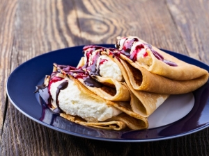 recipe for sweet cheese-filled crepes