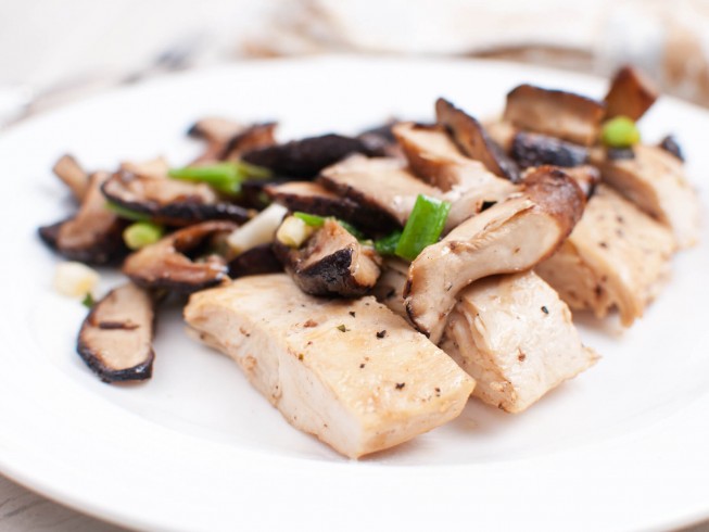 Seared Chicken Breast With Shiitake Mushrooms Recipe Cdkitchen Com