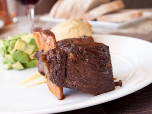 recipe for slow cooker beefy braised short ribs