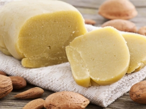 recipe for old fashioned homemade almond paste