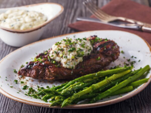 recipe for grilled steak with roquefort butter