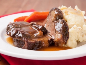 recipe for pot roast with cola, onion soup, and chili sauce