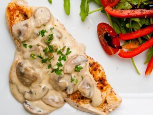 recipe for baked lemon chicken with light mushroom sauce