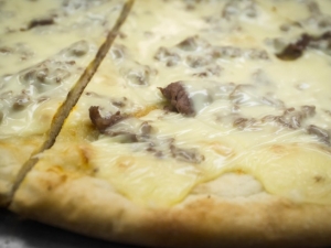 recipe for philly cheese steak pizza