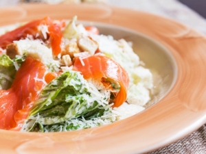 recipe for salmon caesar salad
