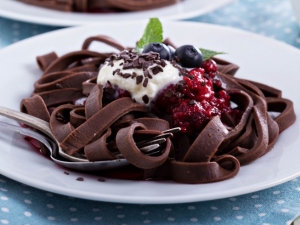 recipe for chocolate pasta fruit sauce