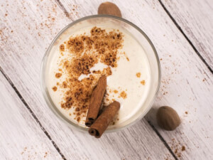 recipe for vegan tom & jerry cocktail