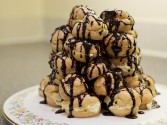 Chocolate 'n Spice Profiteroles