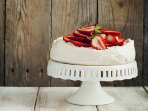 recipe for strawberry schaum torte
