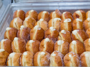 recipe for dunkin' donuts' vanilla filled doughnuts